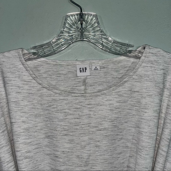 Gap size medium soft white and grey dress - Picture 3 of 12